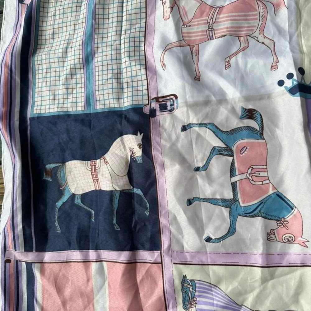 Horse print scarf with pink and purple tones equestirian vtg‎